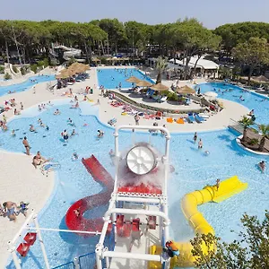 https://ca-pasquali-village.hotelinveneto.com